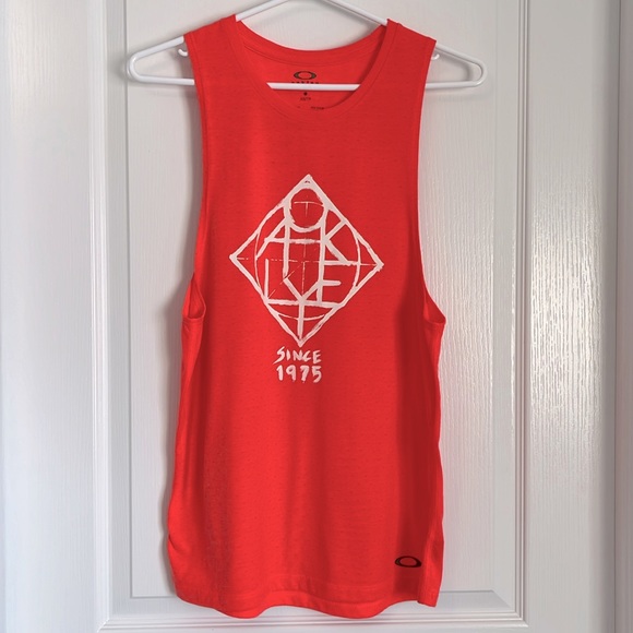 OAKLEY HIGH NECK TANK - Picture 1 of 4